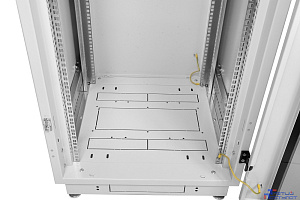 ЦМО Шкаф телекоммуникационный напольный 33U (600x800) дверь стекло (ШТК-М-33.6.8-1AAA) (3 коробки)