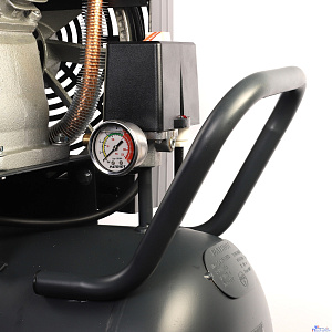 Компрессор PATRIOT KRX 700 L100 D [545302340] { поршневой, ременной, масляный, 700 л/мин, 100 л, 10 бар, 4 кВт, 400 В }